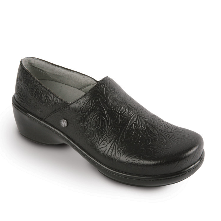 klogs nursing shoes clearance